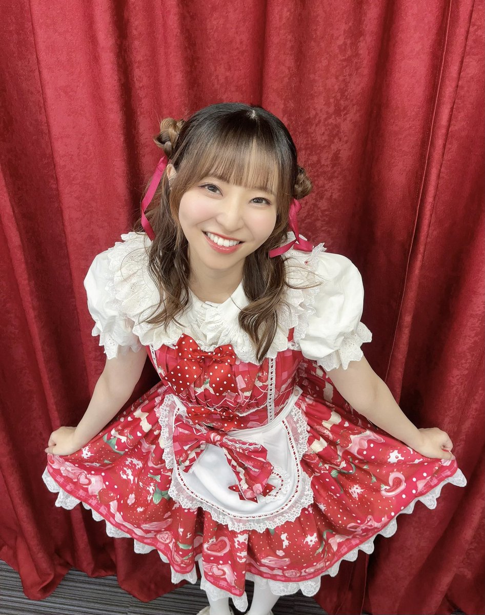 natyaaaaaaan07's tweet photo. #あぐぽんぽんぽん × #うになる コラボ放送🩷🧡
なっチャンネルではロリータ衣装？で優雅にお茶会しました☺️☕️
お嬢さま同士の会話や運動？いかがだったでしょうか？お淑やかだったかな？😌

大西亜玖璃のPONPONPON‼︎では協力ゲームやケーキ食べたり🎂
楽しい1日でした〜！ありがとうございました💕 https://t.co/evXskJgvkw