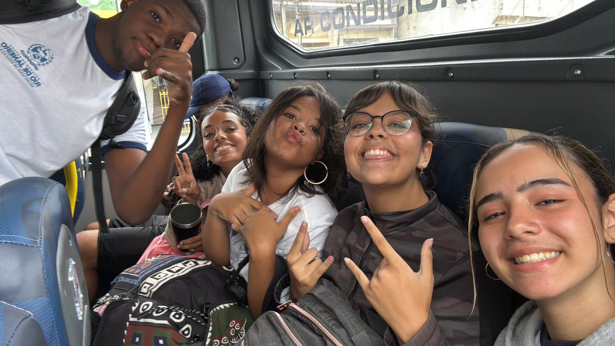 gabi tweet media