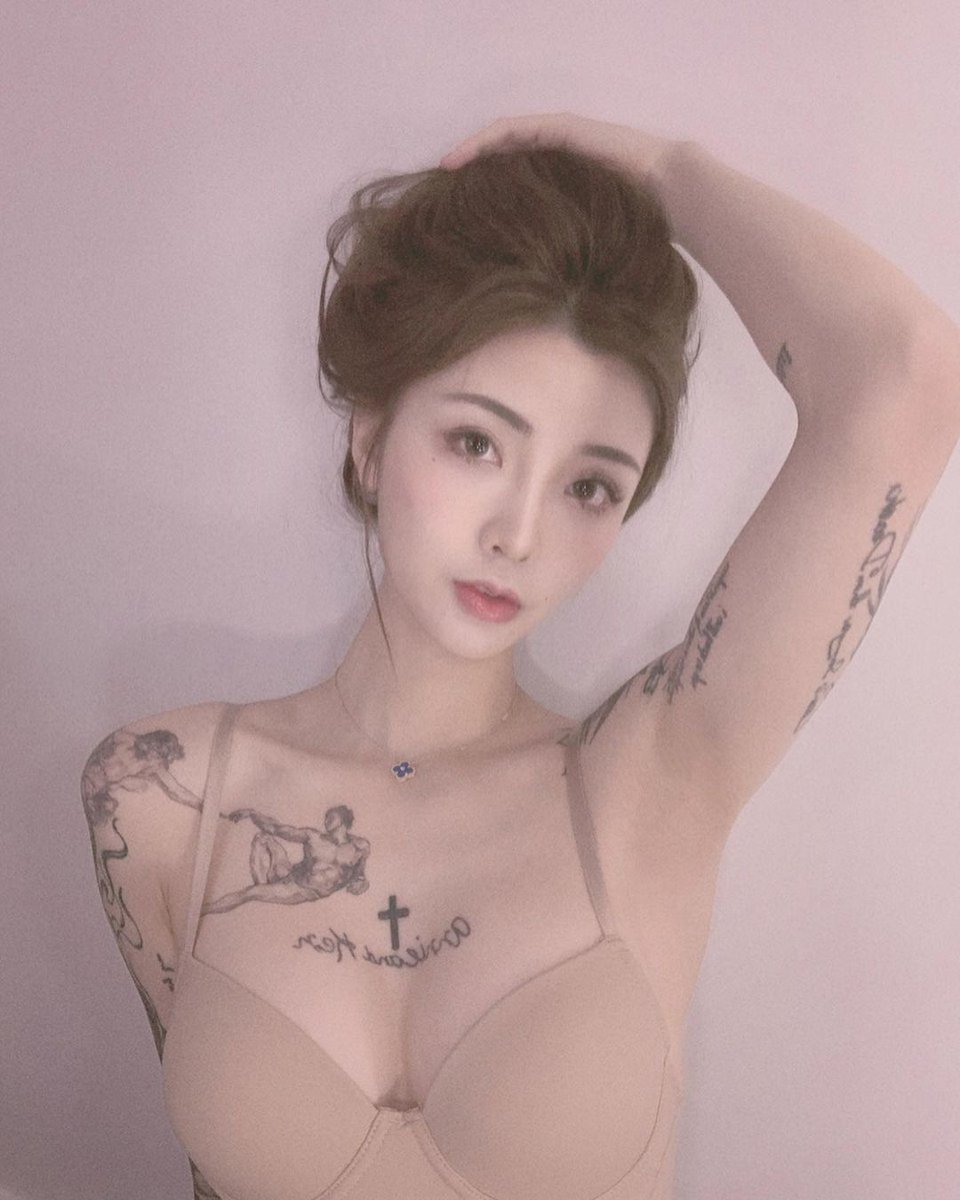Kira tweet media