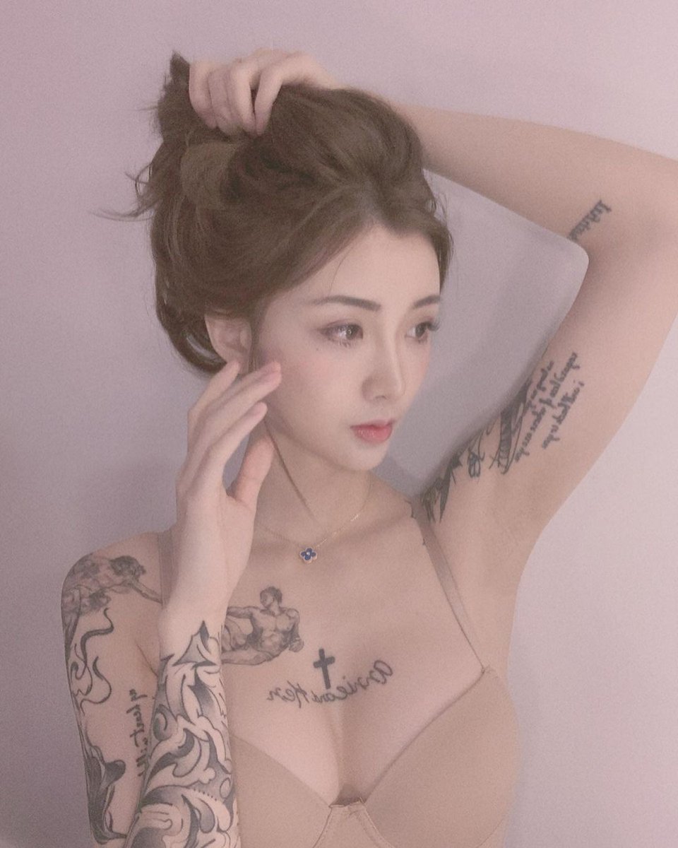 Kira tweet media