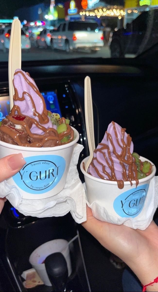 milose28468's tweet photo. Happiness is ice cream with friends https://t.co/2bYxpfzsvF