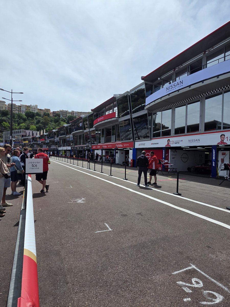 FSL_Official_'s tweet photo. Friday walk through the pits 
#monacoeprix #formulae https://t.co/GxKoMHG138