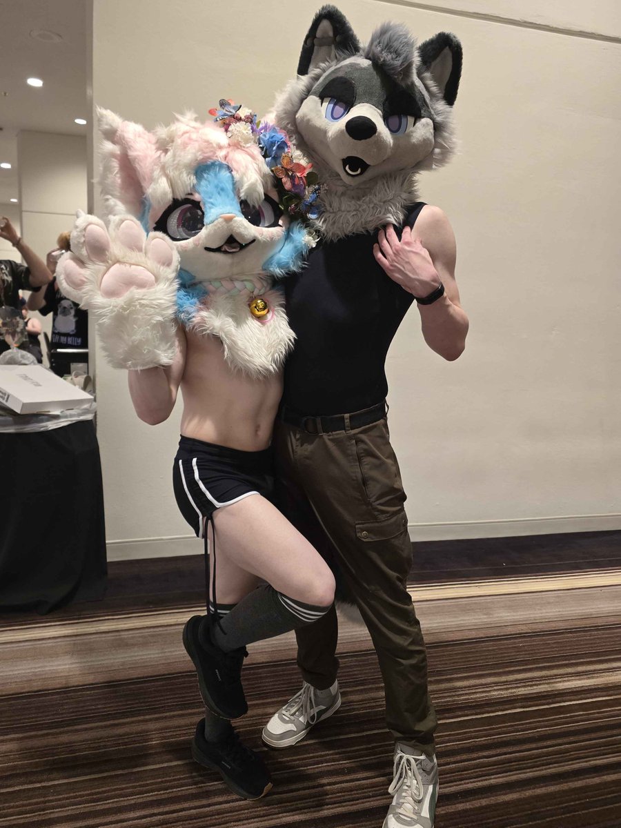 Pawkichip's tweet photo. two pretty guys <3 I enjoy being short xD 
🦝@ooonRacc https://t.co/wpsm5Wpuib