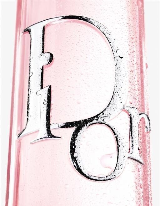Fashion Press tweet media