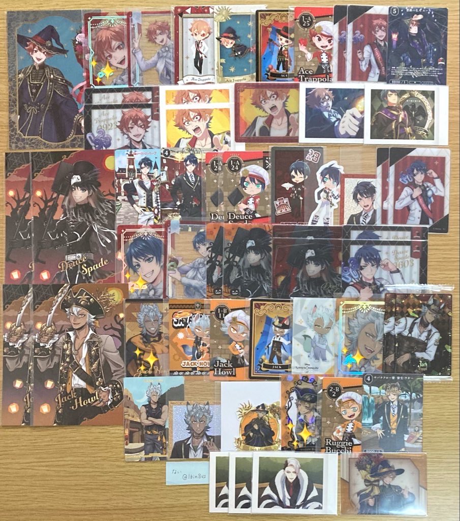 lbin8vs's tweet photo. @1【交換/譲渡】ツイステ

譲→ リドル/エース/デュース/ケイト/トレイ/ラギー/ジャック/アズール/ジェイド/フロイド/カリム/ジャミル/ヴィル/ルーク/エペル/イデア/オルト/マレウス/リリア/シルバー/グリム/クロウリー/クルーウェル/チェーニャ

求→同異種レオナ/定価＋送料

※✨はホロ・レア

↓ https://t.co/S8gHy4yUvL