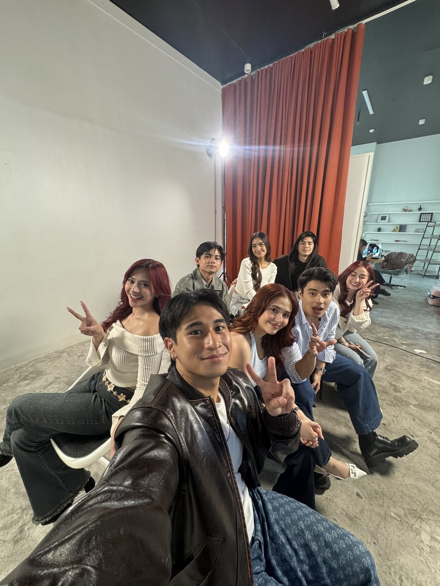 VivaOnePH's tweet photo. Sobrang chaotic ‘pag magkakasama, cases na ang tatakbo palayo HAHAHAHAHA our PL peeps! <3 hehe

AkoSiIbarra’s HIT WATTPAD WEBNOVEL ‘PROJECT LOKI’ Episode 13 streaming 12MN on #VivaOne and #CignalPlay! Directed by #XianLim.

#ProjectLoki #ProjectLokiTheDevilsDigits #BidaKaDito https://t.co/Tk1I9XyEtq