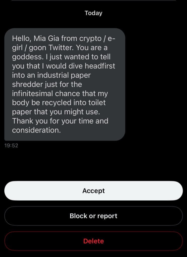 Mia Gia tweet media