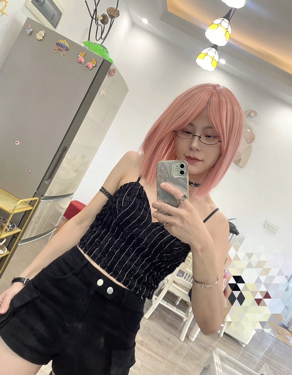 /隐子 tweet media