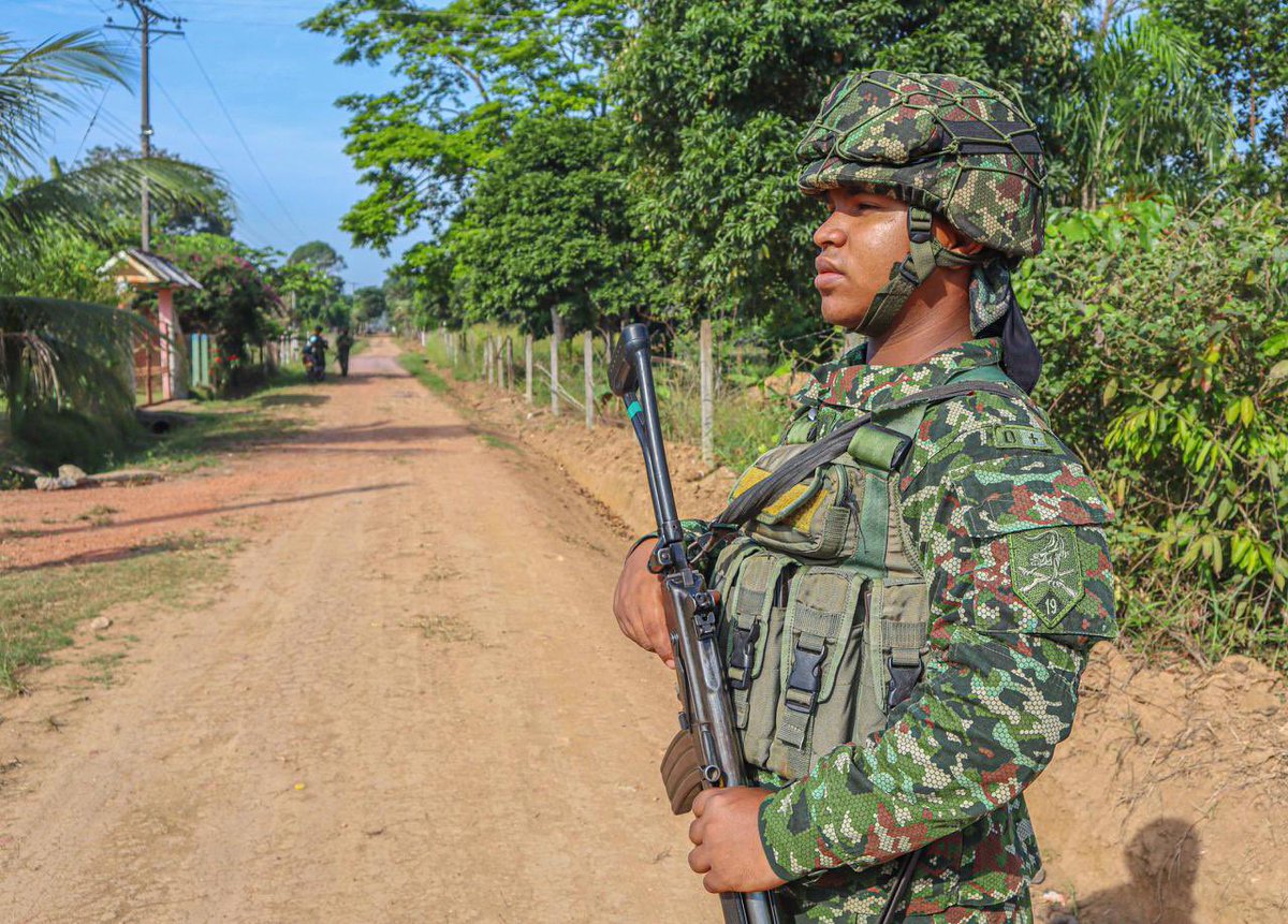 Cuarta División del Ejército Nacional tweet media