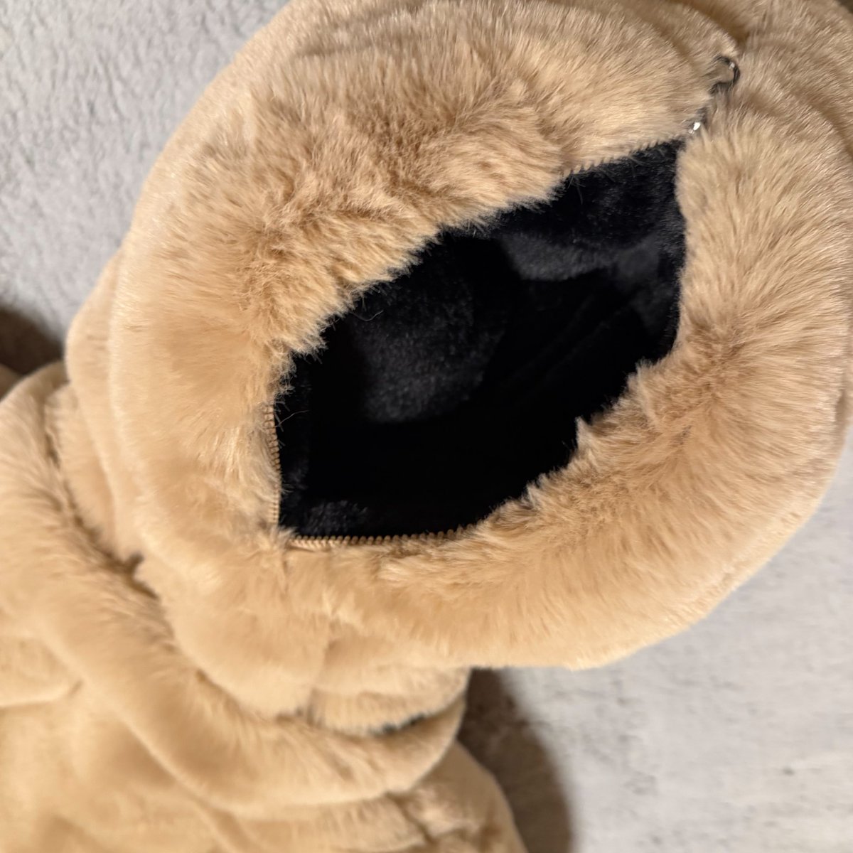 SaoriFur's tweet photo. Popular Inner Suit now listed on Yahoo Auctions starting at just ¥1! 🐾

This is a great chance to get one at a special price.

If bidding is difficult from your country, please feel free to contact me by DM!

Please check it out ✨

人気のインナースーツをヤフオクにて1円スタートしました！🐾

ぜひチェックしてみてください✨

https://t.co/91PTgzBlsK