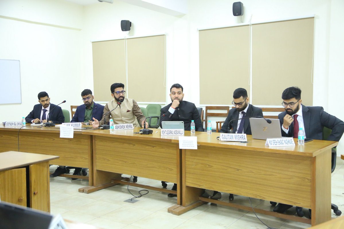 Institute of Economic Growth tweet media