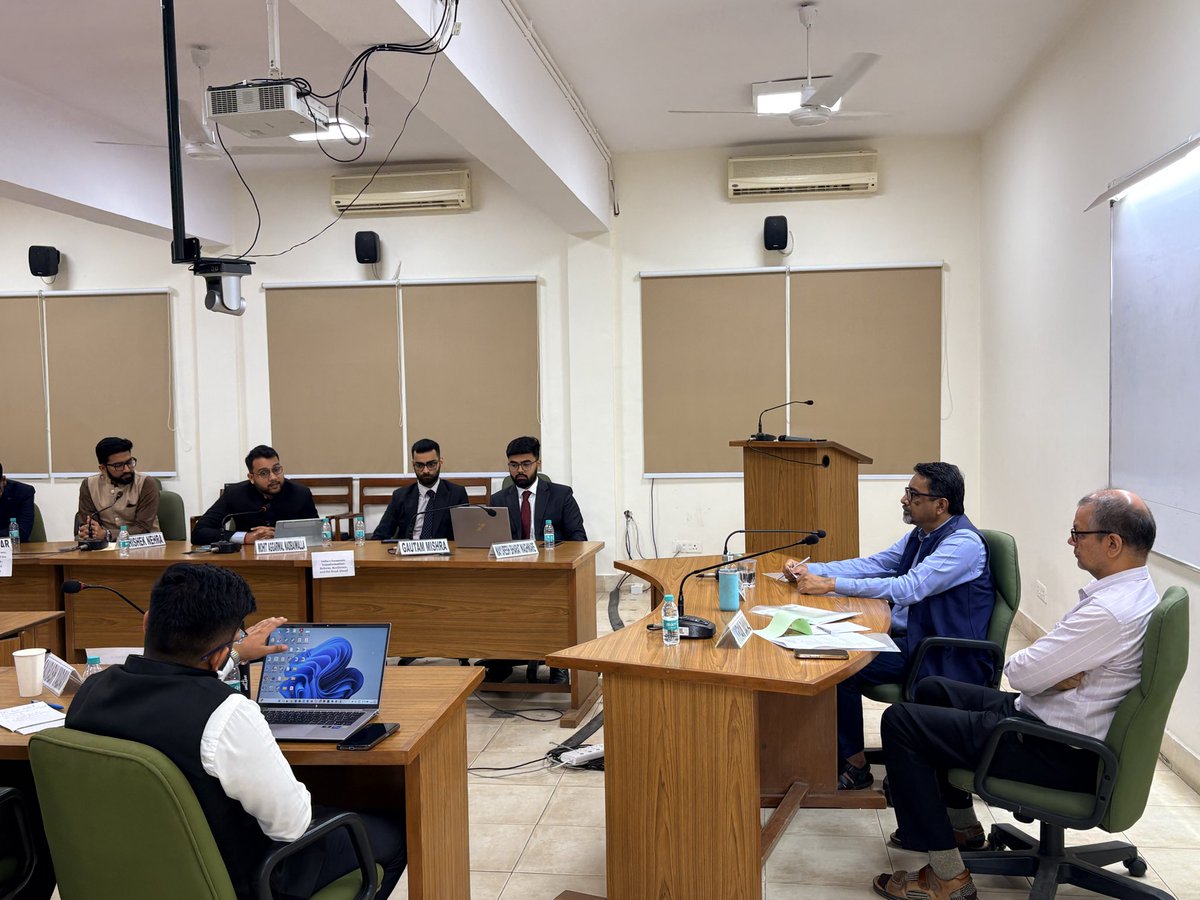 Institute of Economic Growth tweet media