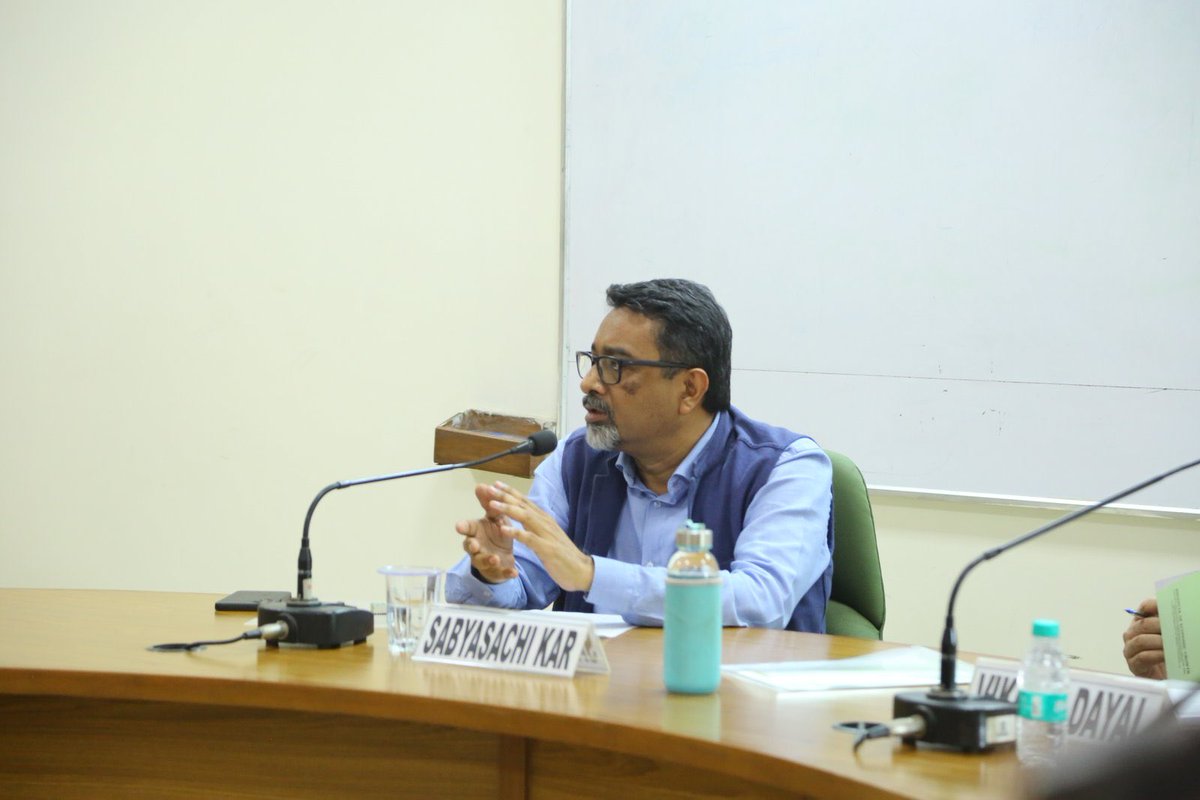 Institute of Economic Growth tweet media