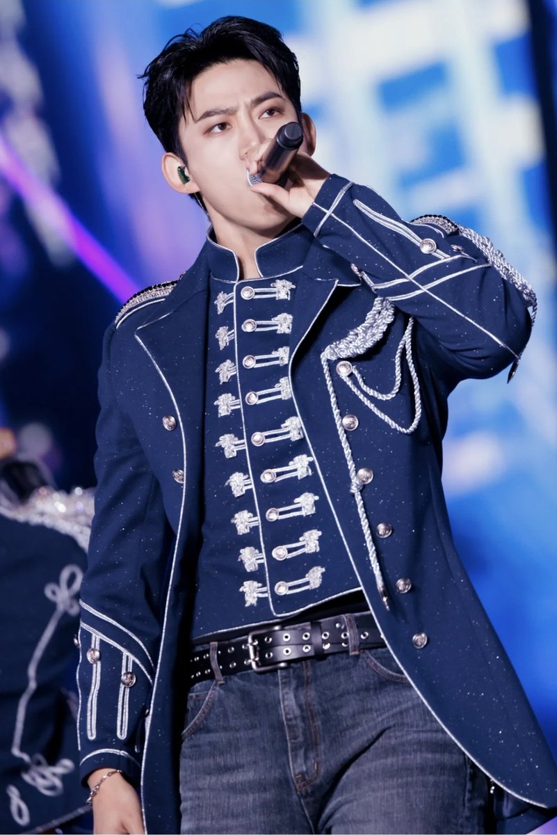 ChansungThailand tweet media