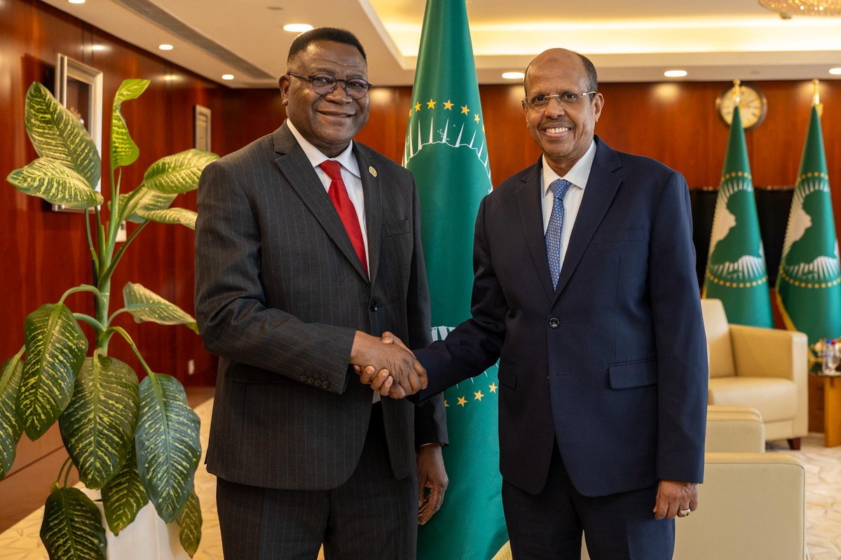 _AfricanUnion's tweet photo. The Chairperson of the African Union (AU) Commission, H.E. Mahmoud Ali Youssouf, today received the President of the African Court on Human and Peoples’ Rights (ACHPR), Honourable Justice Blaise Tchikaya, at the AU Headquarters in Addis Ababa.

They discussed strengthening cooperation between the AU Commission & the ACHPR in advancing the continental human rights and justice architecture. 

They also exchanged views on addressing administrative & budgetary challenges facing the Court, promoting wider ratification of African legal instruments, & enhancing Member States’ implementation of the Court’s decisions & judgments.

Read @ https://t.co/39ahHD5L1g

@ymahmoudali @achpr_cadhp