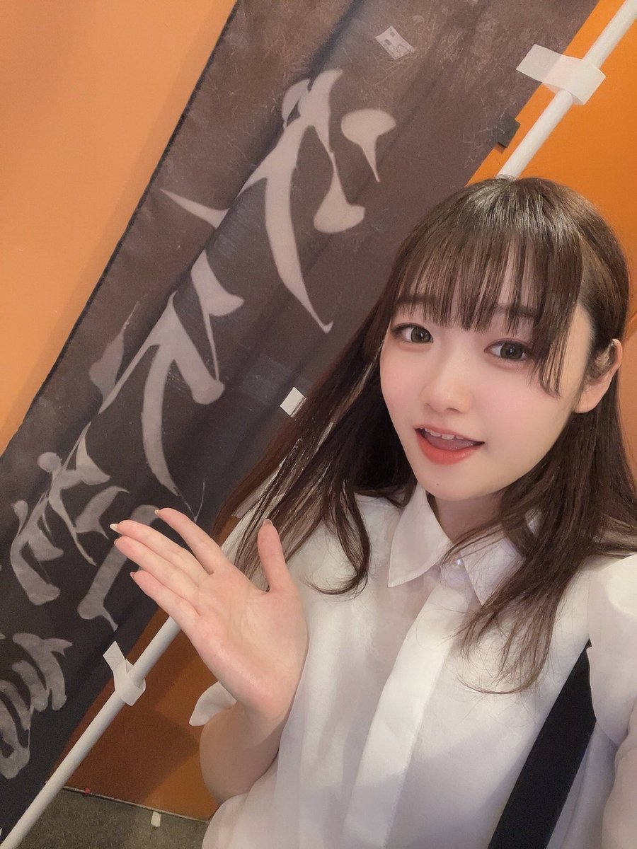 7ten_chiko's tweet photo. お友達の冨井りんちゃん(@tomii_rin )が出演されている #次元怪談 観劇してきました❣️
りんちゃんとはアイドルになる前からの仲なのですが…むぎの所属しているアクトレスガールズさんの方々とも関わりがあるらしく！すごいご縁！

ホラーはどちらかと言えば苦手なのですが、出演者の方々の朗読の上手さにすごい！すごい！！と感動して��っても楽しみました( ᴖ ̫ᴖ )🎶