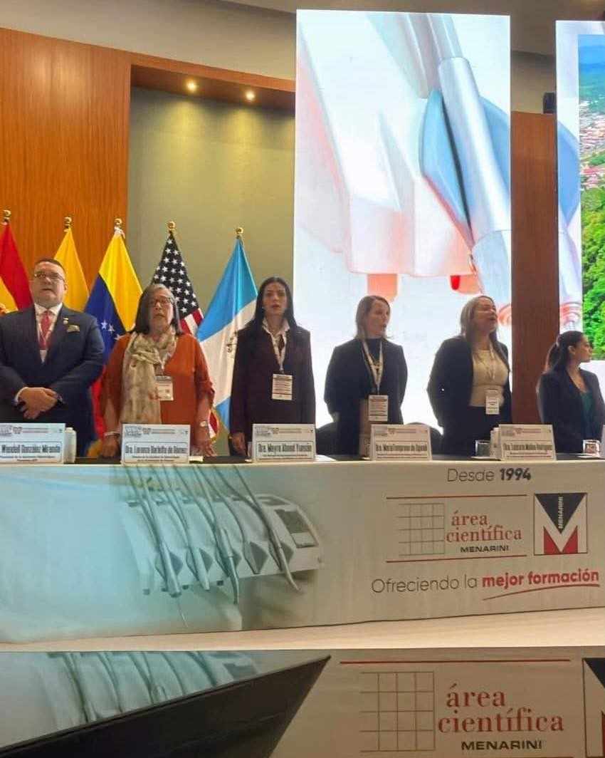 lavozsv_'s tweet photo. #Nacionales l Con gran orgullo, El Salvador celebra el inicio del Simposium Centroamericano y del Caribe. Bajo el liderazgo de la Dra. Ana Doris de Núñez, ASODE reafirma su prestigio internacional.

📰 Ampliamos: https://t.co/cZyypltM12 https://t.co/hIZuJVY6OY