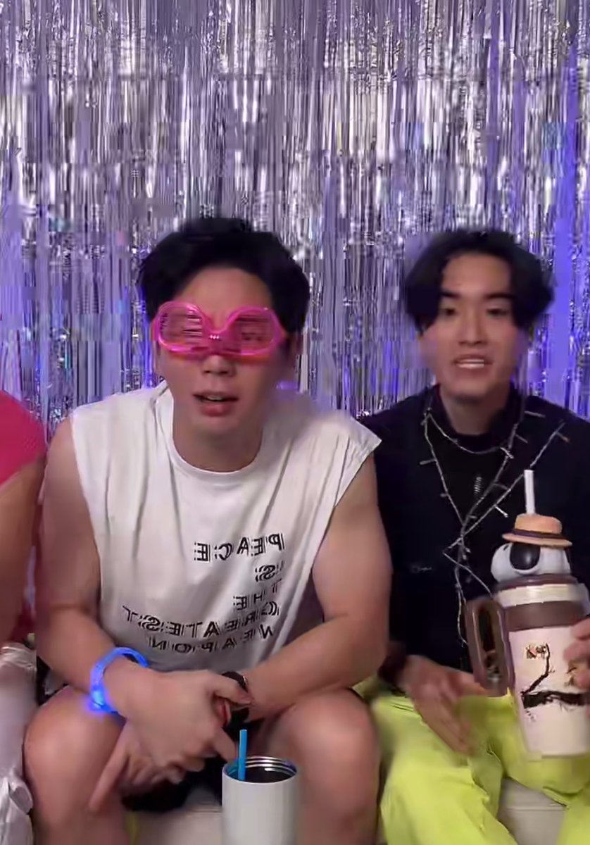 mmormor_'s tweet photo. คณะตลกป่ะคะ ขำจนเหนื่อยย

Silom No Censor
#LoveOfSilomEP5 https://t.co/YJhuo6kZ2B