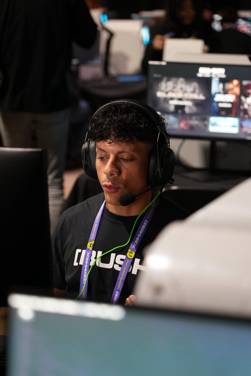 tBushGaming's tweet photo. .@lilsamsquanch66 &amp; @NickyNumbers194 gearing up for their pro debut https://t.co/uaSUZITmYz