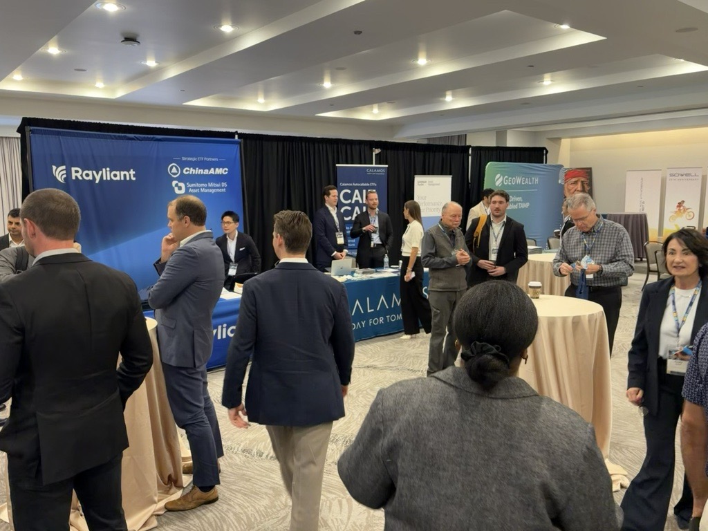 rayliant's tweet photo. Three incredible days at @Sowell_Mgmt's NEXT25 Summit connecting with the advisors, partners, and industry leaders driving the future of wealth management.

@hsu_jason helped kick off the event with a masterclass for advisors before taking the stage with his thought-provoking presentation, “Print Baby, Print!” — exploring what may lie ahead in the not-too-distant future for markets, policy, and investors.

The Rayliant team was also proud to be joined by our valued partners @ChinaAMC_HK and Sumitomo Mitsui DS. Great seeing Fujia Liu, CFA, Tony Yang, CFA, and Sean Park connecting, collaborating, and engaging with advisors throughout the summit.

A huge thank you to Sowell Management for delivering a truly world-class event. The energy, conversations, and exchange of ideas made NEXT25 one to remember — and we’re already looking forward to what’s ahead.

#NEXT25 #FinancialAdvisors #Investing #ETFs #AssetManagement #OCIO