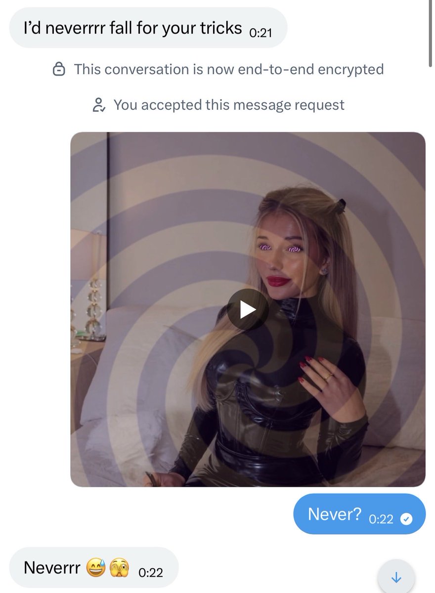 GoddessHan86893's tweet photo. Its hard for you to deny hypnosis doesnt work when youre mindlessly obeying me~

I love draining pets wallets without them realising it~ 😘🤭 https://t.co/Xe1ISE34hj