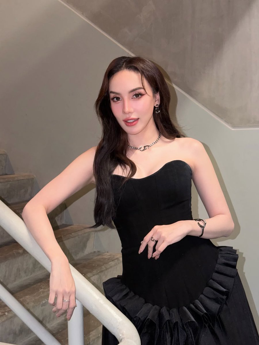 Michellebehr Indonesia OFC 🐚 tweet media