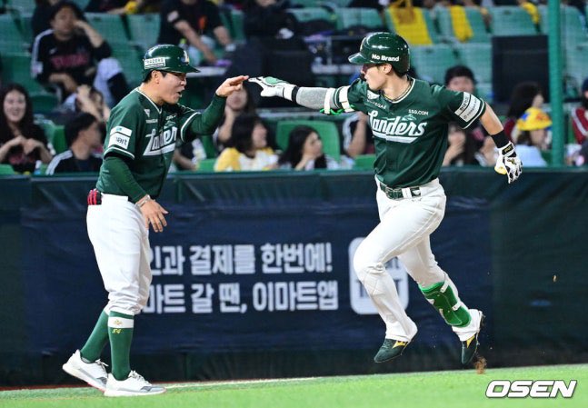 행운 tweet media