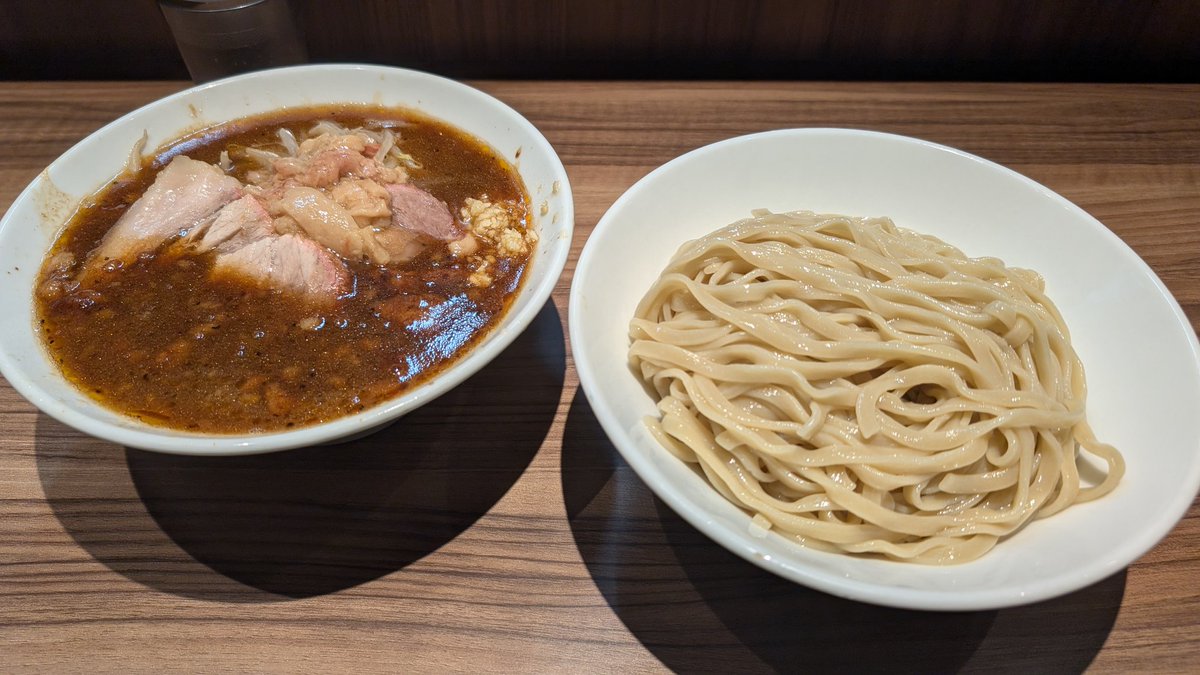 @ヴィッツ tweet media