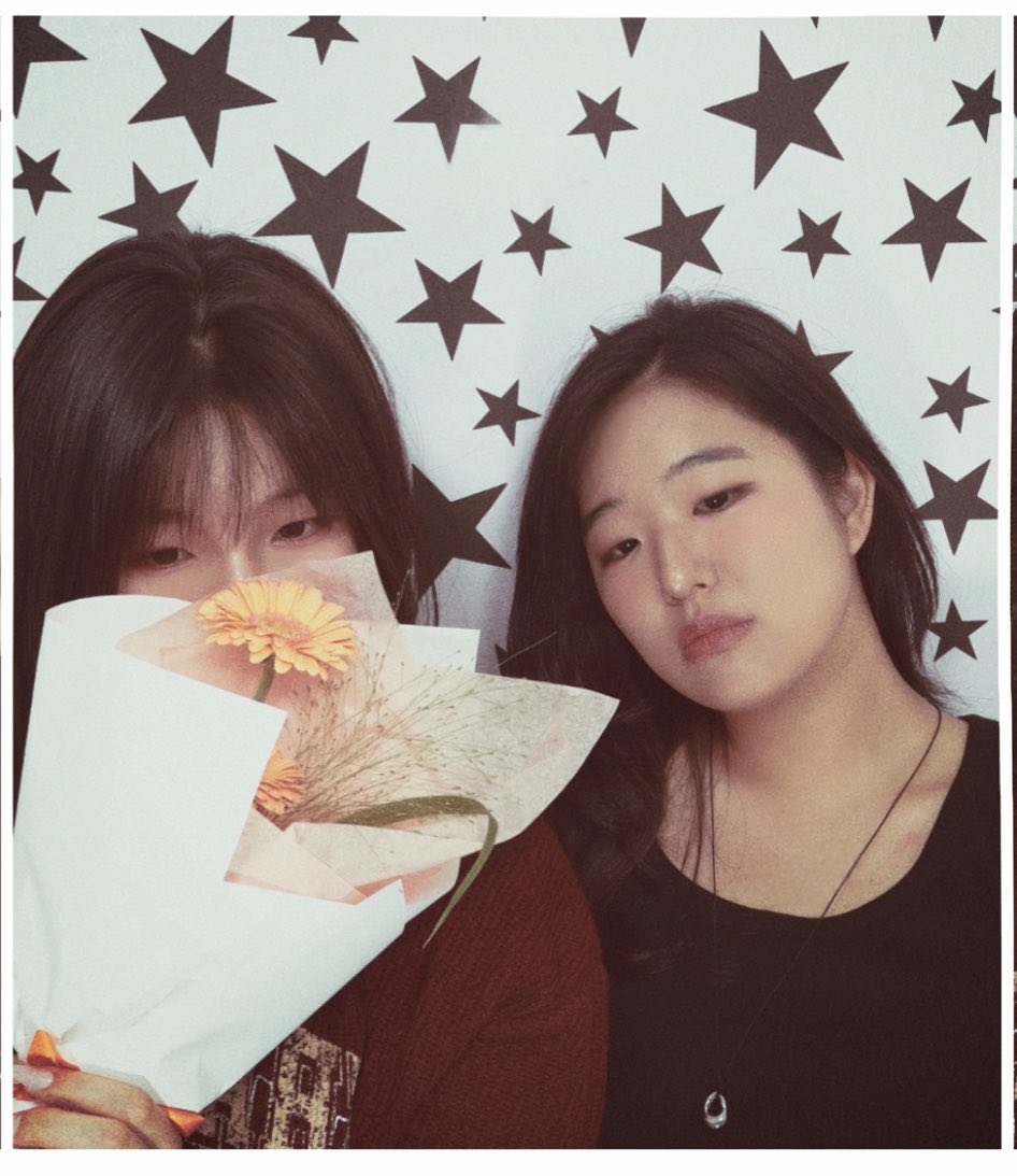윤 tweet media