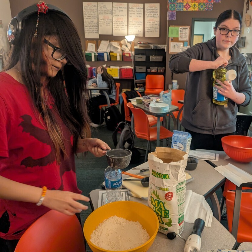 TreknorthS's tweet photo. Yesterday Katherine's Spanish 4 class hand made both flour and corn tortillas. Add some meat, cheese, beans, and guacamole and you've got yourself something delicious! https://t.co/YXysfRoVt8