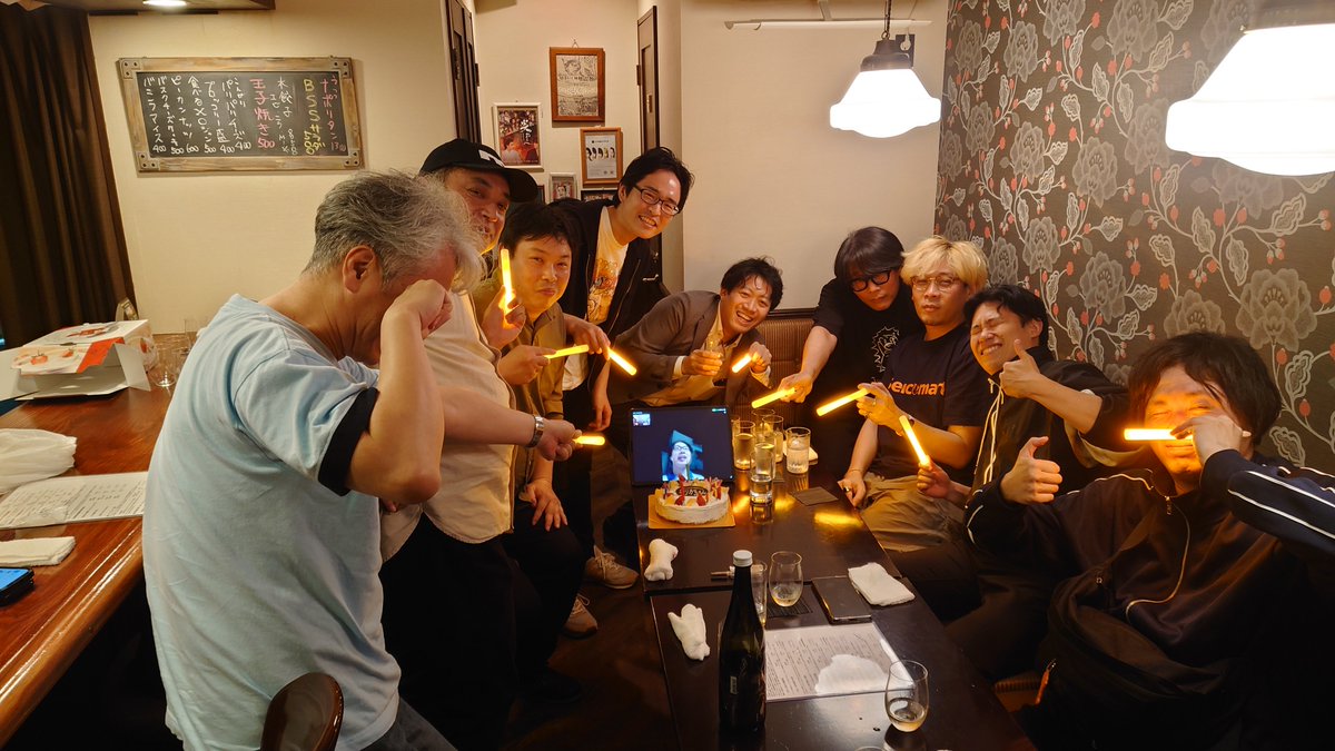 uXHYfSVVorOqGr6's tweet photo. エリカお誕生日おめでとう！ https://t.co/AmcdRE6JI3