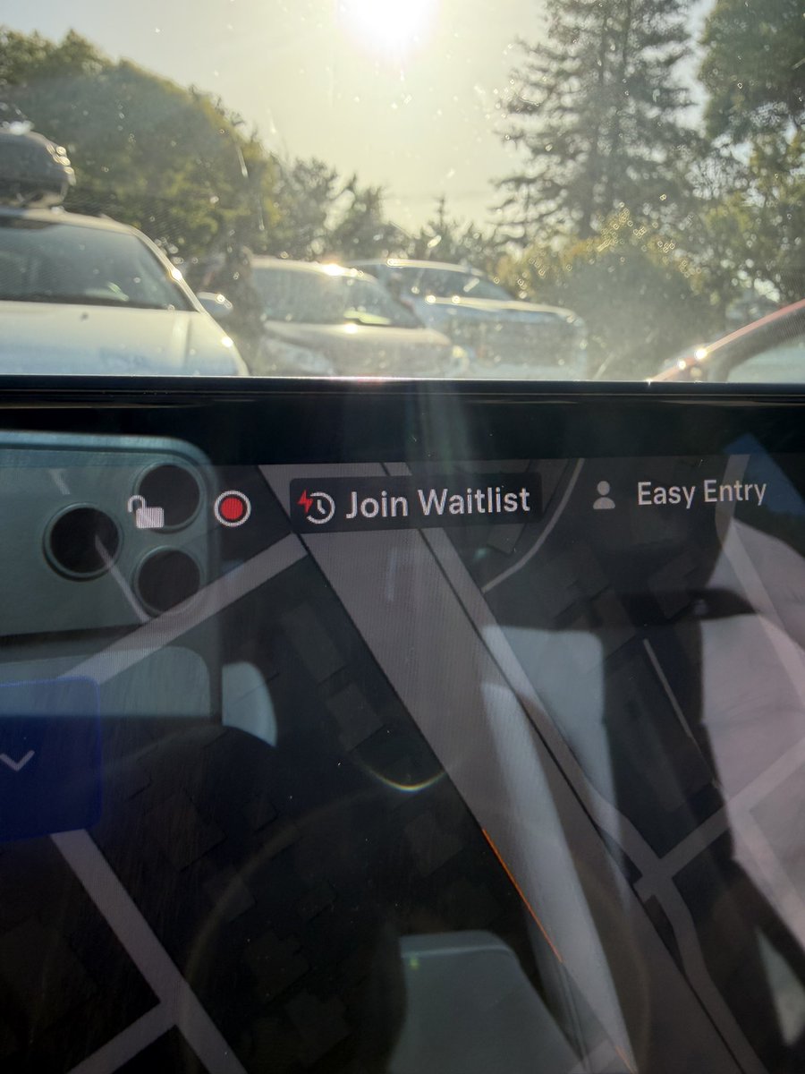 Tesla Virtual Queue UI screenshot 1