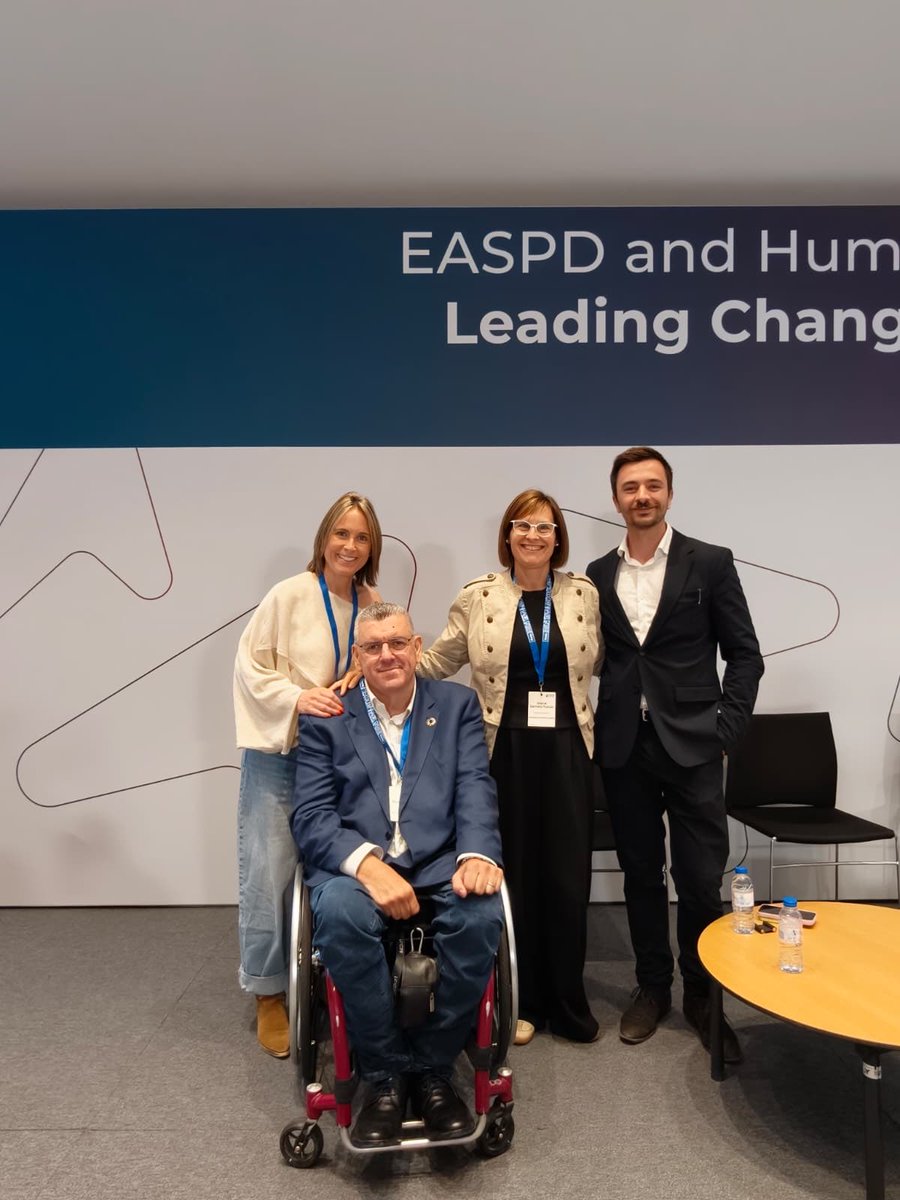 supportgirona's tweet photo. 📍Aquesta setmana hem participat al congrés internacional de @EASPD_Brussels a Porto, centrat en el lideratge i la transformació dels serveis de suport.

👥 Durant dos dies hem compartint aprenentatges, experiències i reflexions amb entitats d’arreu d’Europa sobre drets humans, suport centrat en la persona i innovació social.

Seguim treballant per impulsar organitzacions més alineades amb la #CDPD i amb models de suport basats en la dignitat, l’autonomia i la presa de decisions. 🌍

#SupportGirona #HumanRights #DisabilityRights #PersonCentredSupport #QualityRights