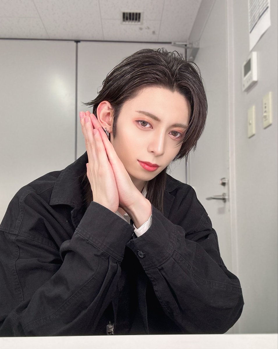 紫月りつ 【.Roach】 tweet media