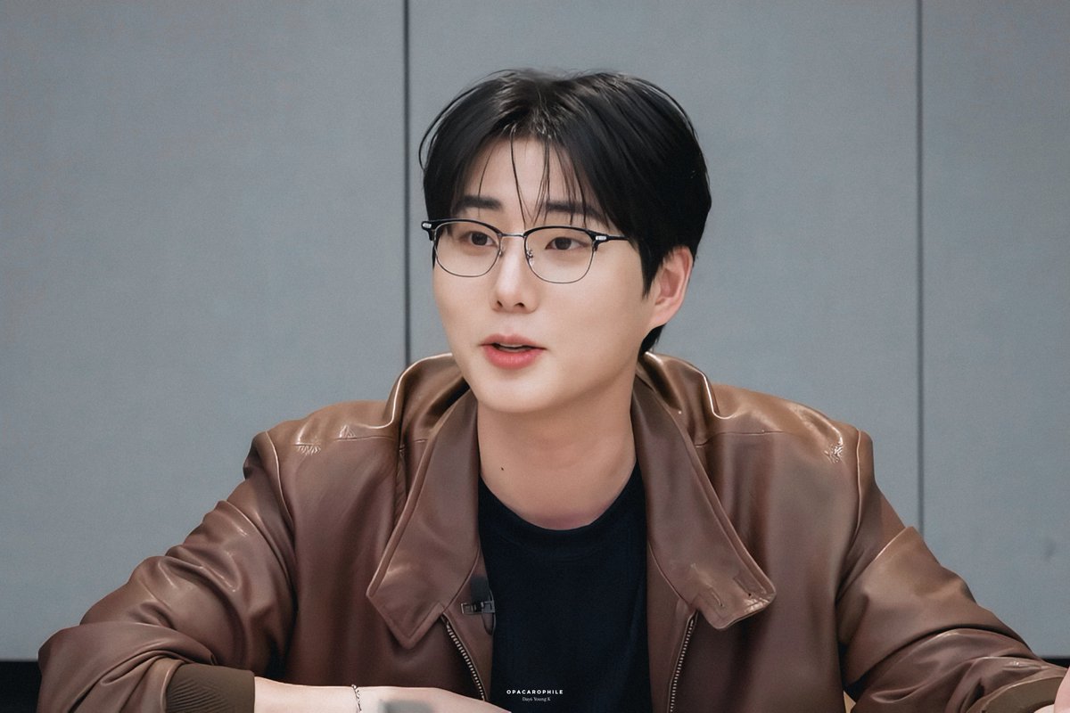 opacarophile_yk's tweet photo. 260515 - THE SCOUT Ep. 02

#DAY6 #데이식스 #YoungK #영케이 https://t.co/2oXNAwf4EE