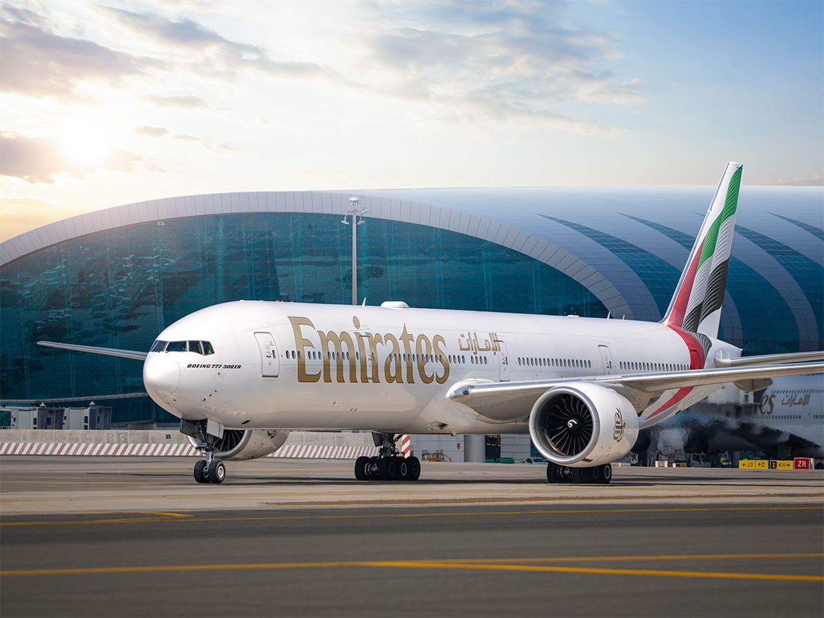Emirates tweet media
