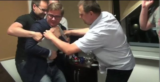 Vito82488734's tweet photo. Wrócił Tusk wróciła białoruska dyktatura. https://t.co/sVhwHPYoJt