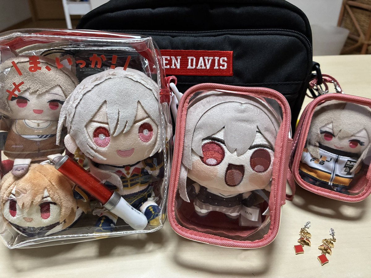 haru_k01's tweet photo. 明日、明後日めっちゃ楽しみー！
共通衣装のイヤリング風のピアス作ったから付けてくよ！

 #フレン親衛隊 https://t.co/LgNl1rXpZa
