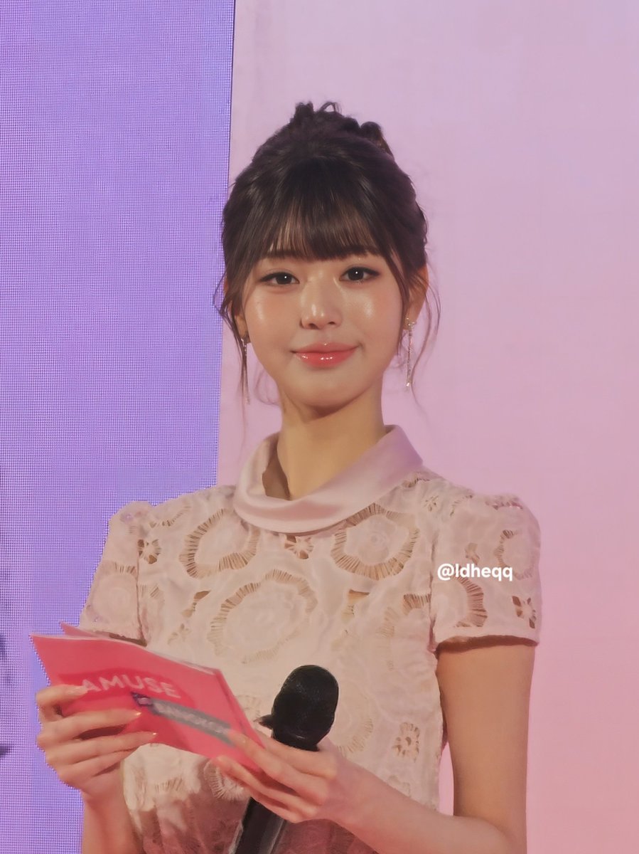 ldheqq's tweet photo. นุ้บนิ้งหัวใจที่สุ้บ 💖🫶🏻

#장원영 #WONYOUNG 
#AMUSEThailand #AMUSExJangWonyoung #AMUSEinBangkok https://t.co/ajgt9qeppF