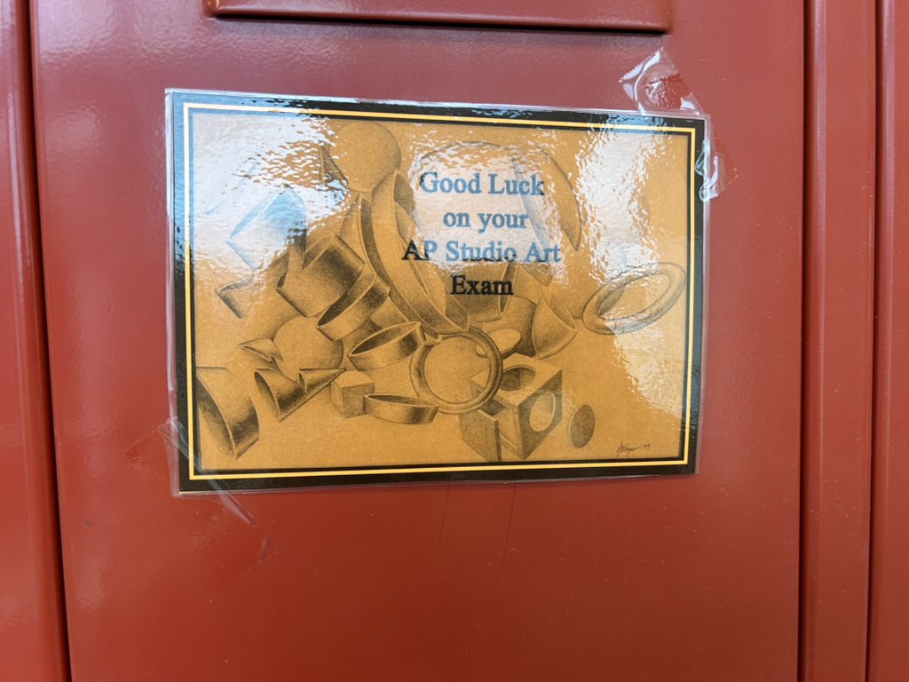 ThompsonCTSuper's tweet photo. Talk about inspiring students at TMHS ! 

Today I stumbled across mini messages of inspiration on student lockers. https://t.co/AbKHYICDHk