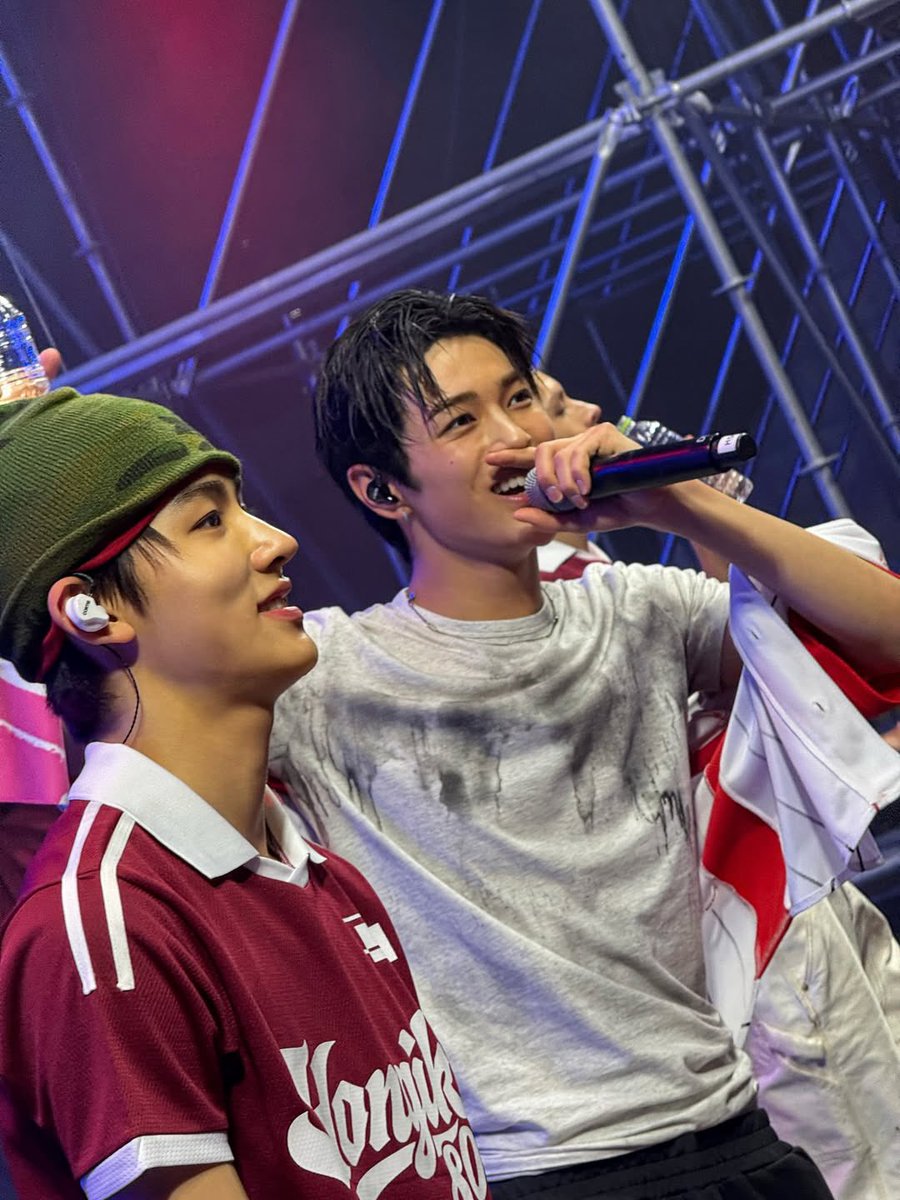 seonghyeon pics tweet media