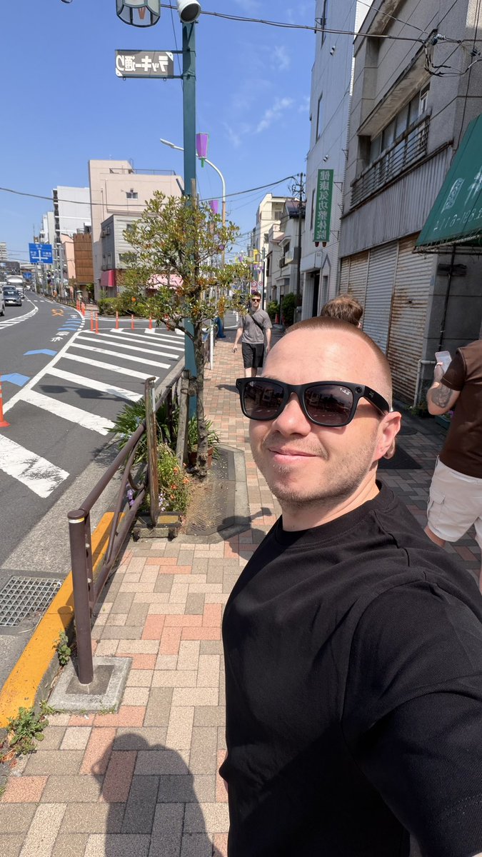 DeveloperAdam_'s tweet photo. Loving Japan 🇯🇵 😍 https://t.co/kI8PT3G420