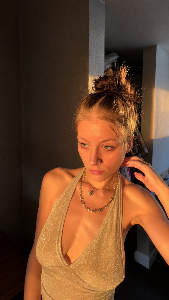 Pink Moon XO tweet media