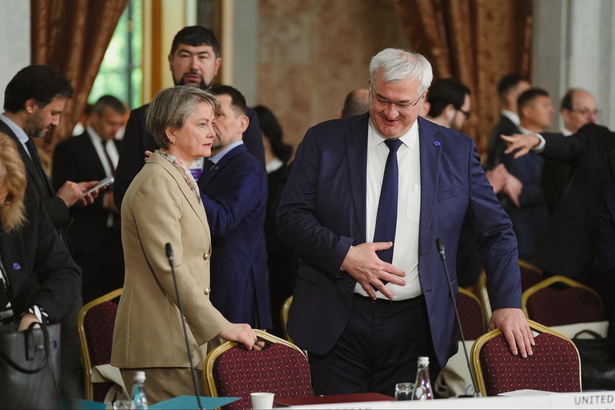 FCDOGovUK's tweet photo. The UK is backing the next step towards launching a Special Tribunal to hold those responsible for Russia’s war of aggression against Ukraine to account.  
 
Working with Ukraine and partners to deliver justice - and make clear that no one is above the law. https://t.co/6cVTosEePJ