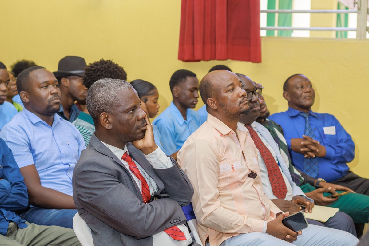 ULCCHaiti's tweet photo. L’ULCC a lancé des nouveaux Clubs d’Intégrité dans le Nord ce 11 mai 2026. Cette initiative forme les futurs gestionnaires d’Haïti aux valeurs d’éthique, de transparence et de responsabilité pour bâtir une société sans corruption. #ULCC #Anticorruption https://t.co/92Lsmek5Ea