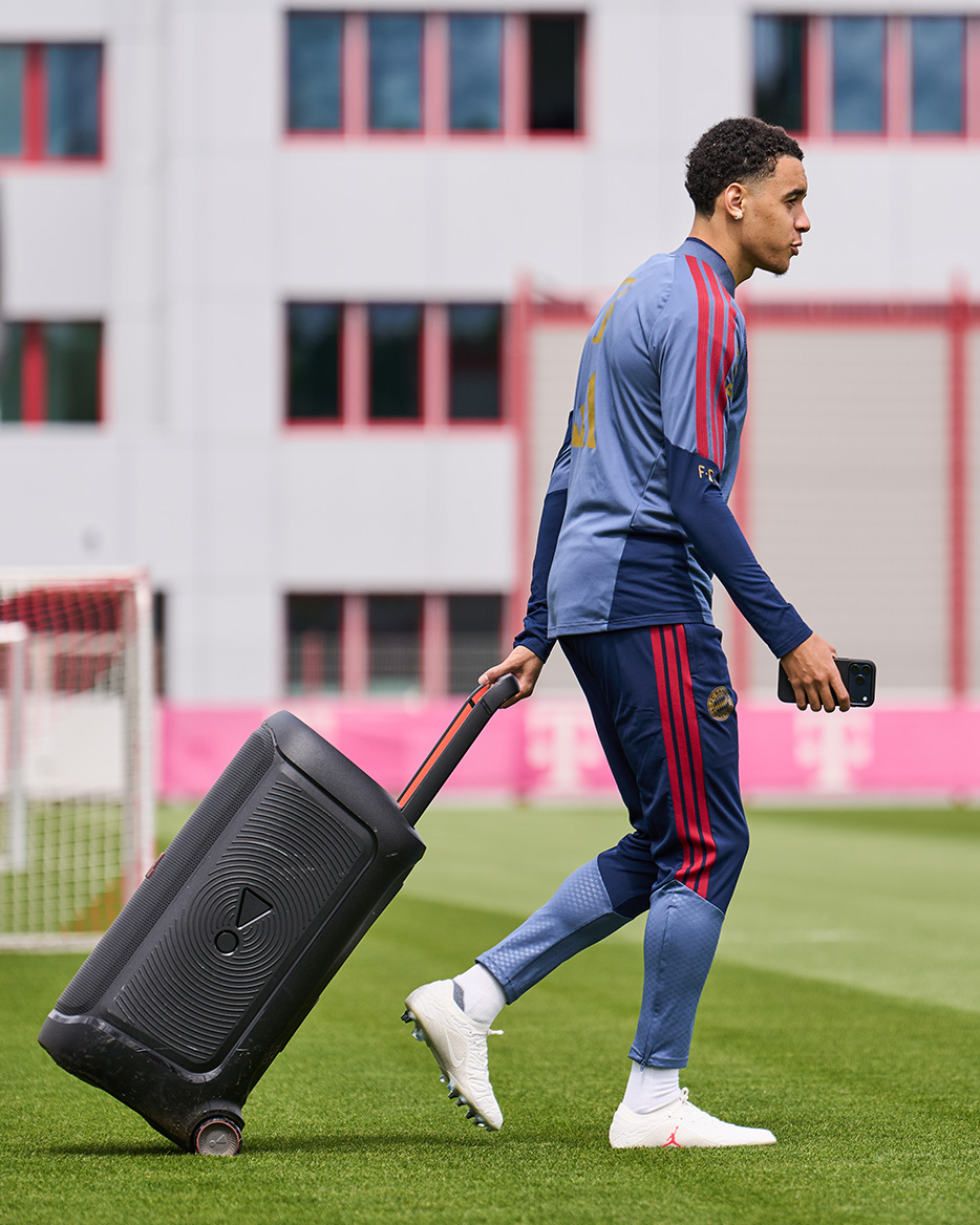 FC Bayern tweet media