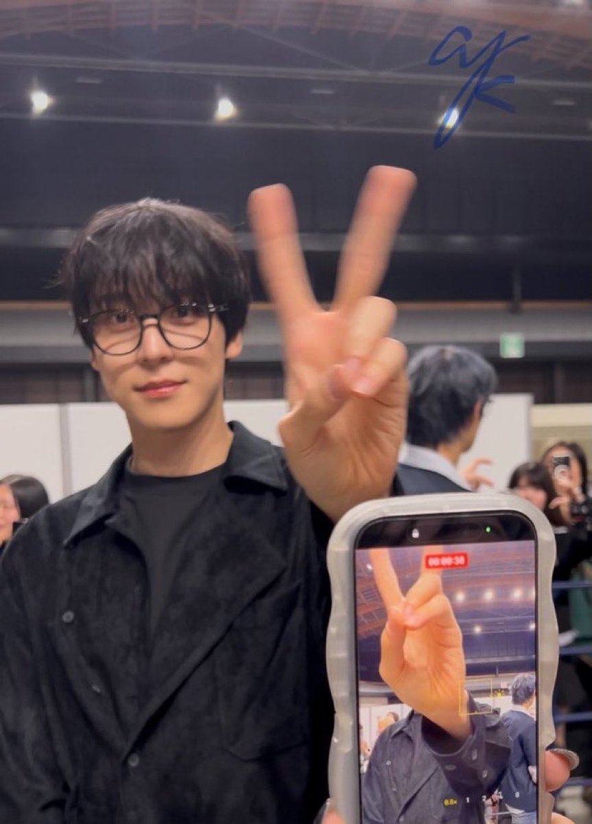 tyudeonggie's tweet photo. i don’t even care https://t.co/nvV4MiGbxc