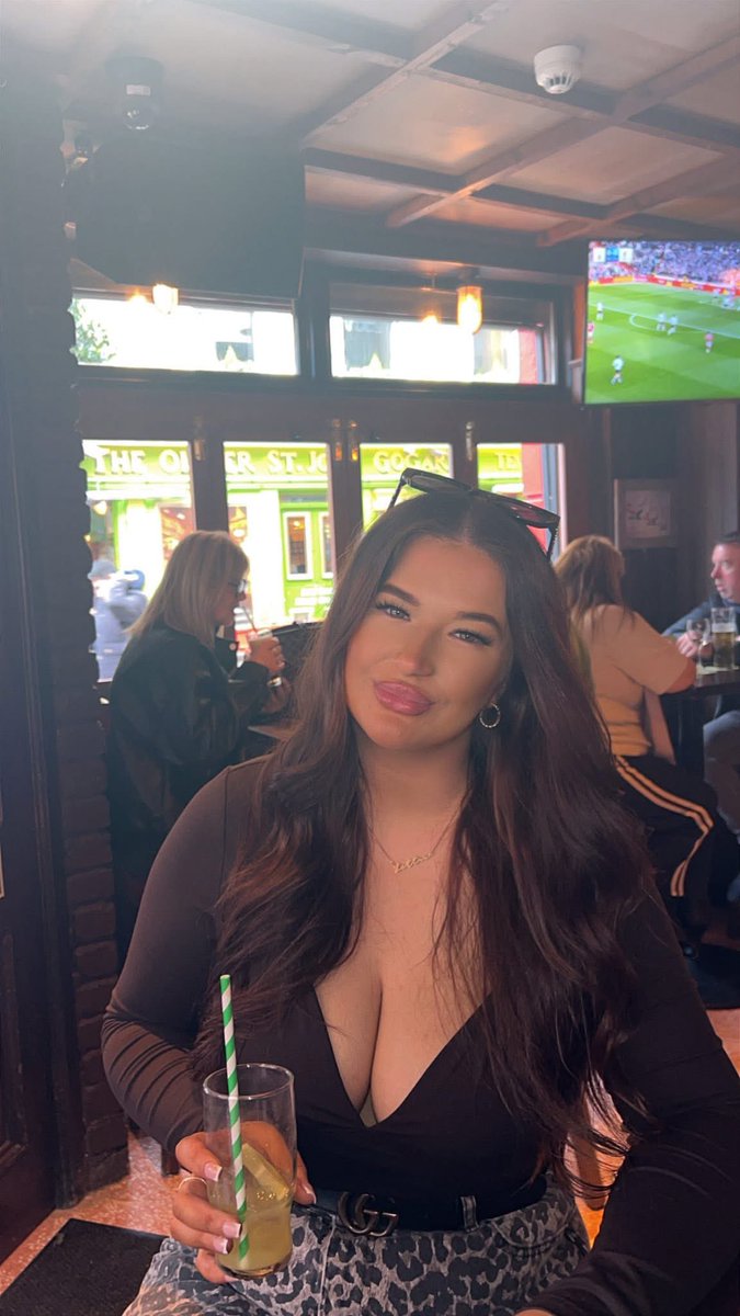 FK Girls tweet media