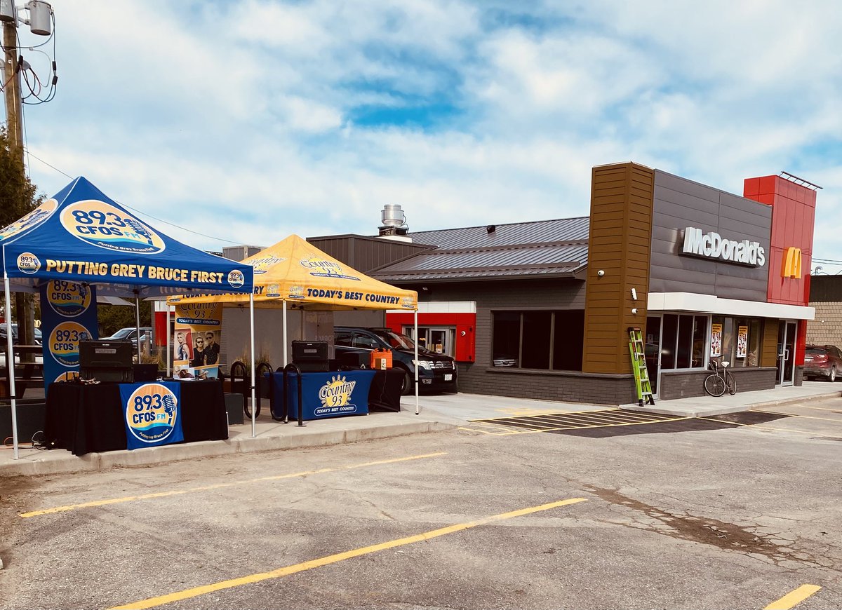 BayshoreFred's tweet photo. Grand Re-Opening of your local @McDonalds @Meaford 334 Sykes St. Expanded Menu, Expanded Features, Same Great Taste, Same Great Service. Updates today with 89.3 #CFOS , @Mix1065OnAir &amp; @Country93 #ImWorking https://t.co/6zePyl8Ywj