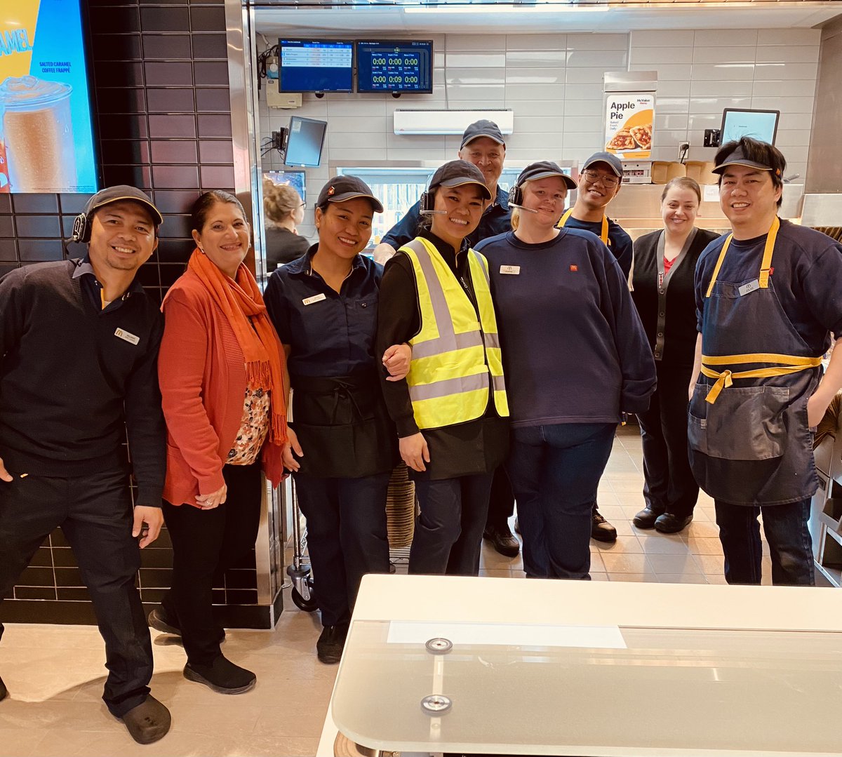 BayshoreFred's tweet photo. Grand Re-Opening of your local @McDonalds @Meaford 334 Sykes St. Expanded Menu, Expanded Features, Same Great Taste, Same Great Service. Updates today with 89.3 #CFOS , @Mix1065OnAir &amp; @Country93 #ImWorking https://t.co/6zePyl8Ywj